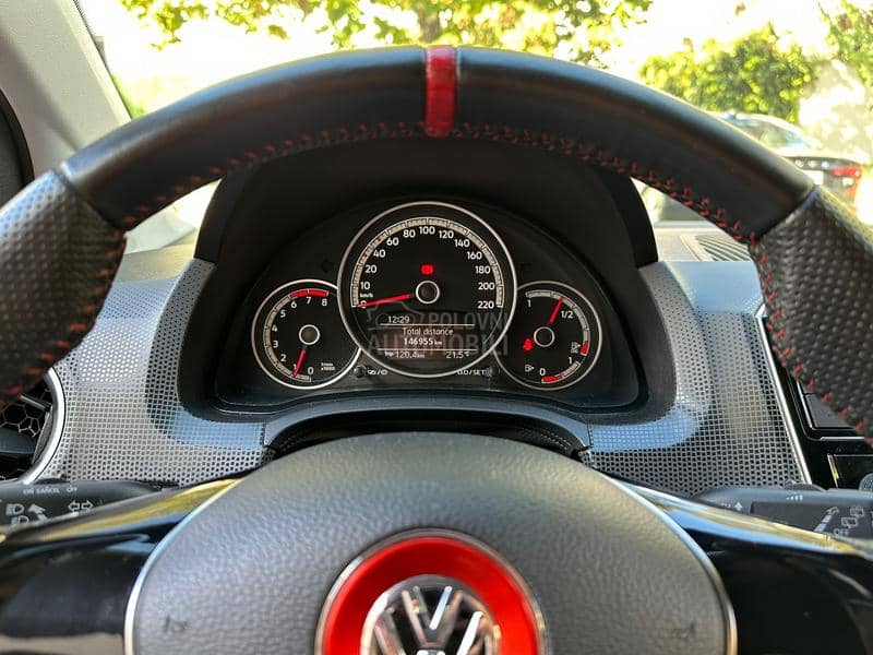 Volkswagen up! limited