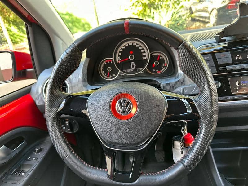 Volkswagen up! limited