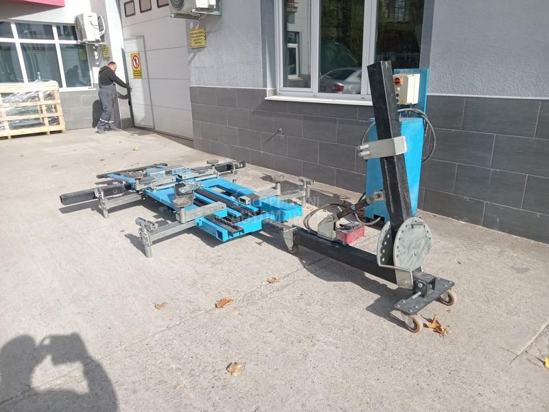 Panter, radni sto, dizalica za havarisana vozila.