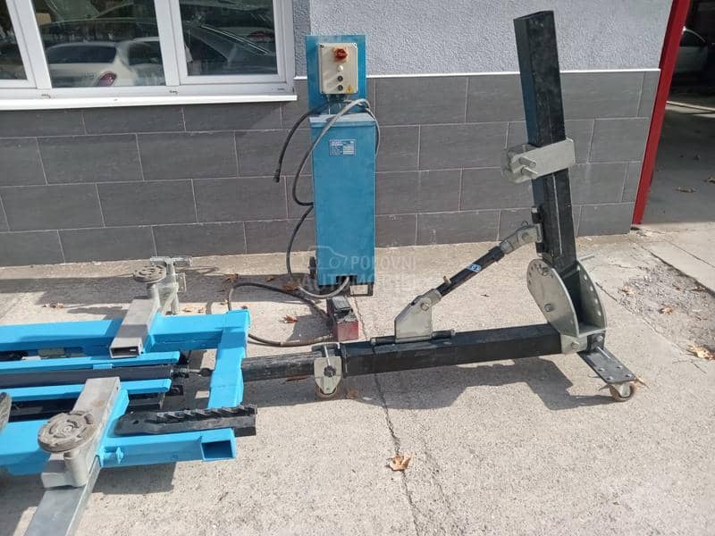 Panter, radni sto, dizalica za havarisana vozila.