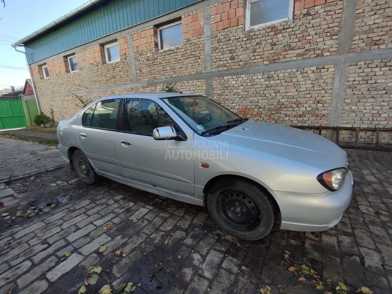 Nissan Primera 