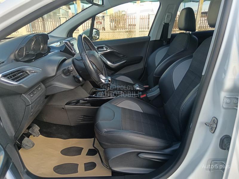 Peugeot 2008 ALLURE  F. U. L. L.