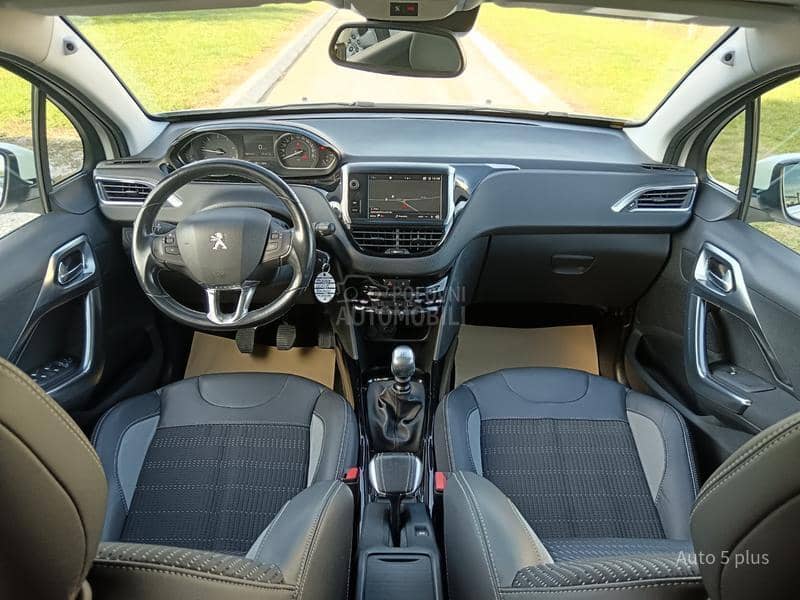 Peugeot 2008 ALLURE  F. U. L. L.