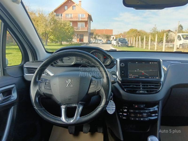 Peugeot 2008 ALLURE  F. U. L. L.