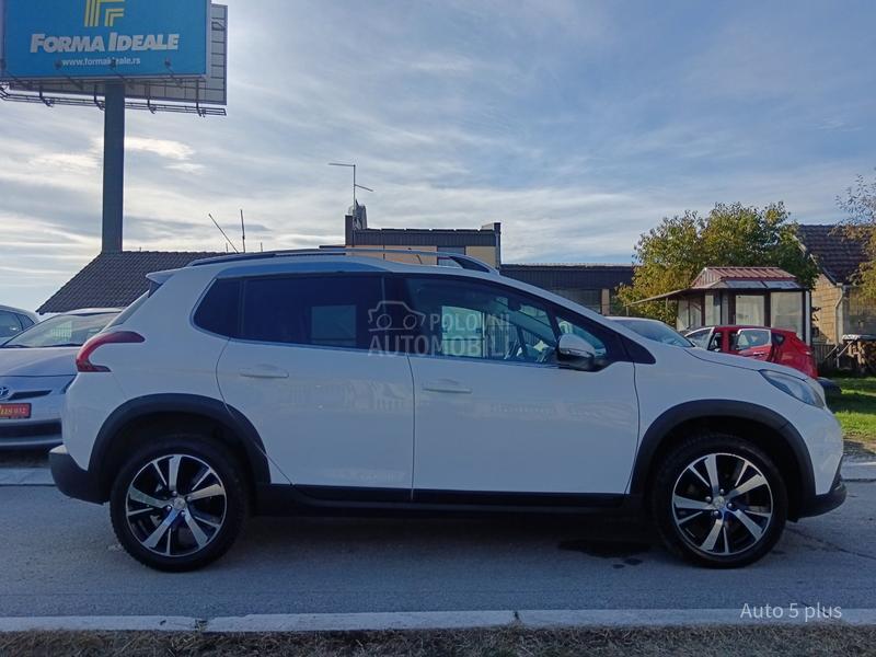Peugeot 2008 ALLURE  F. U. L. L.