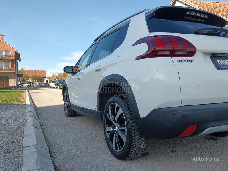 Peugeot 2008 ALLURE  F. U. L. L.