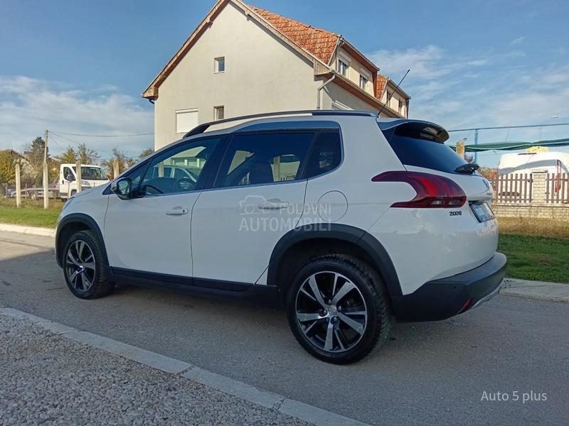 Peugeot 2008 ALLURE  F. U. L. L.