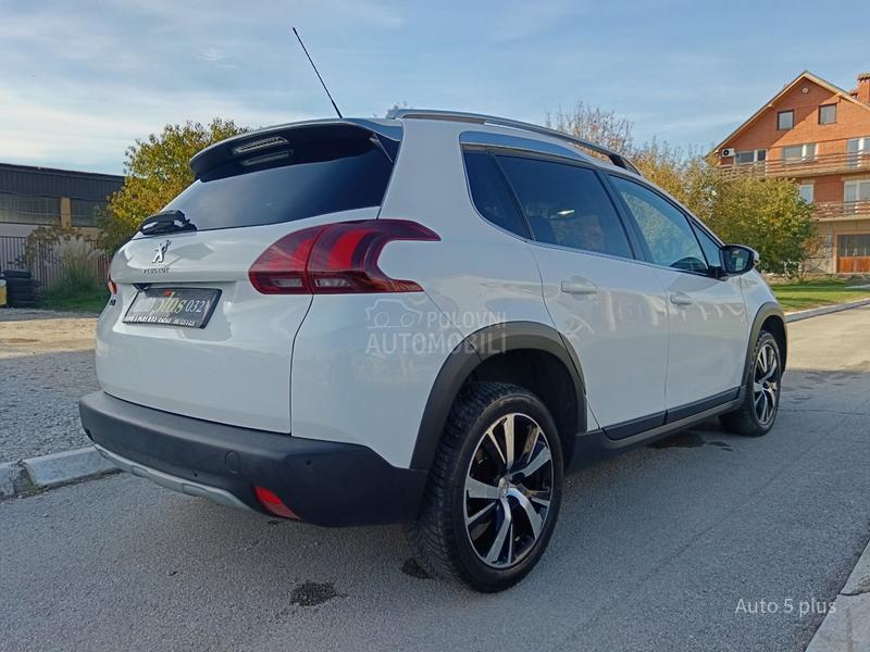 Peugeot 2008 ALLURE  F. U. L. L.