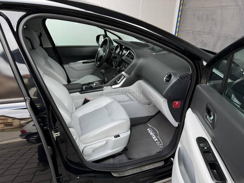 Peugeot 3008 2.0 hdi ALLURE