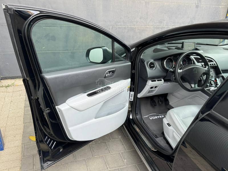 Peugeot 3008 2.0 hdi ALLURE