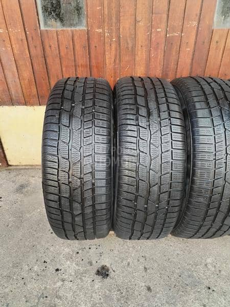 Continental 215/60 R16 Zimska