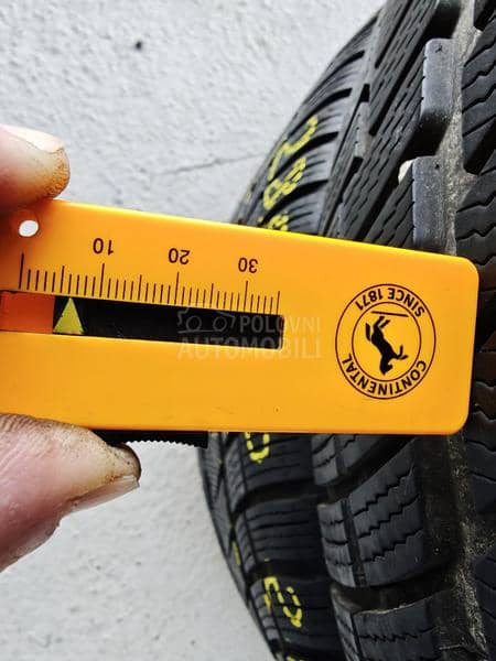 Vredestein 285/40 R21 Zimska