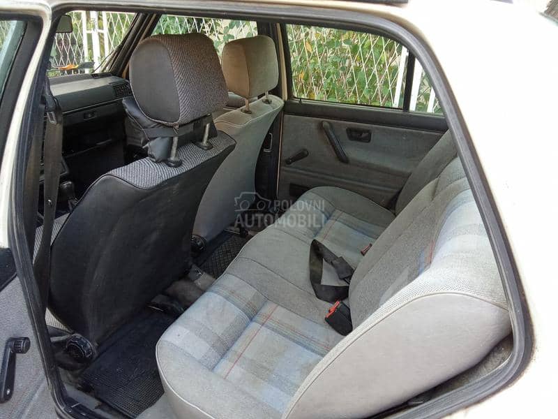 Volkswagen Jetta 1.6B