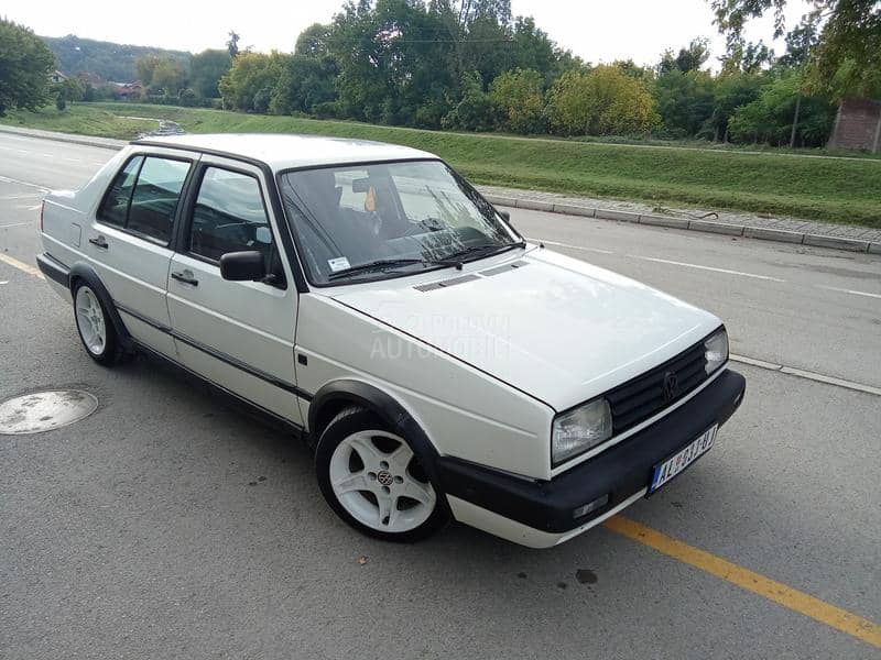 Volkswagen Jetta 1.6B