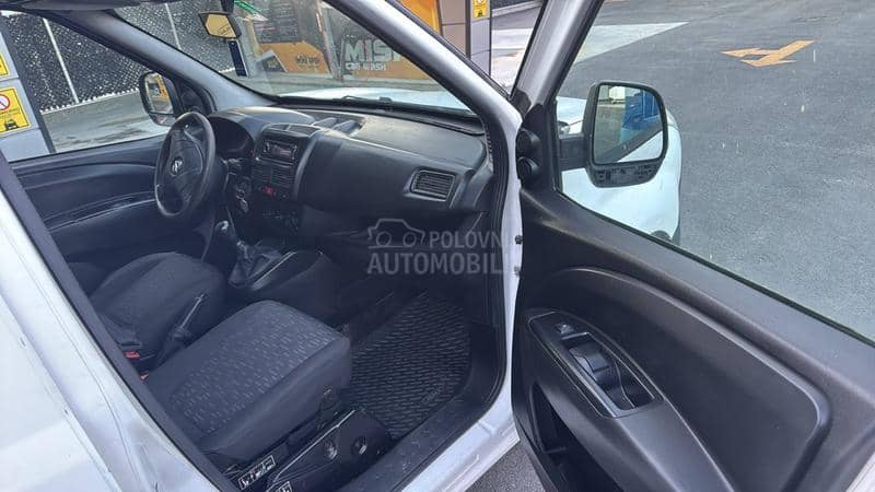 Opel Combo zam za 4x4