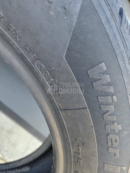 Hankook 215/60 R17 Zimska