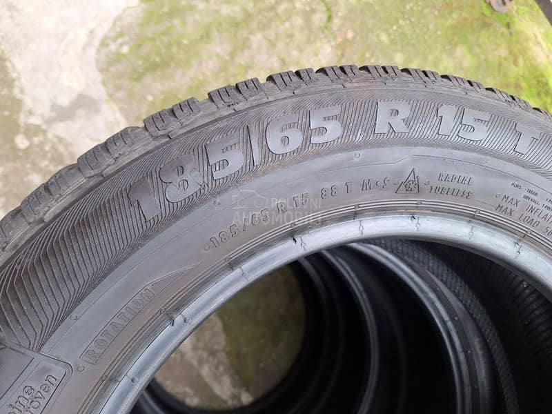 Semperit 185/65 R15 Zimska