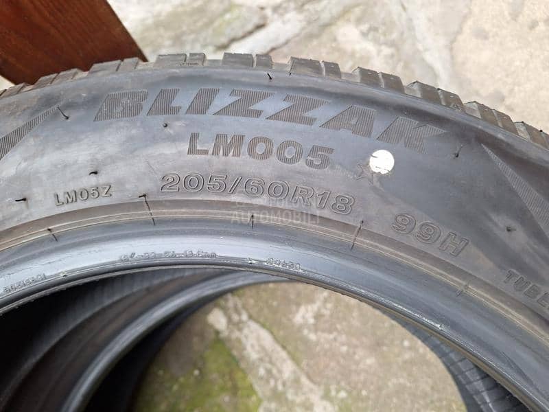 Bridgestone 205/60 R18 Zimska