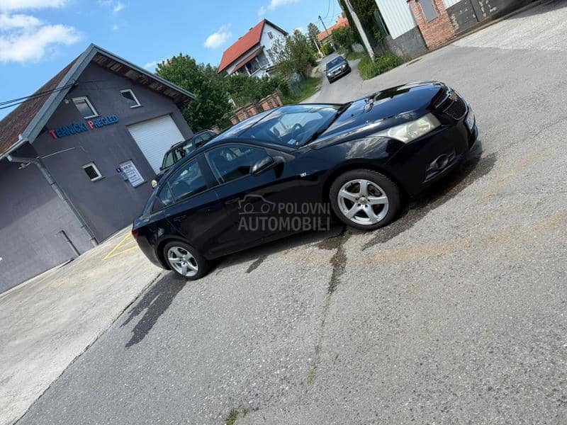 Chevrolet Cruze 