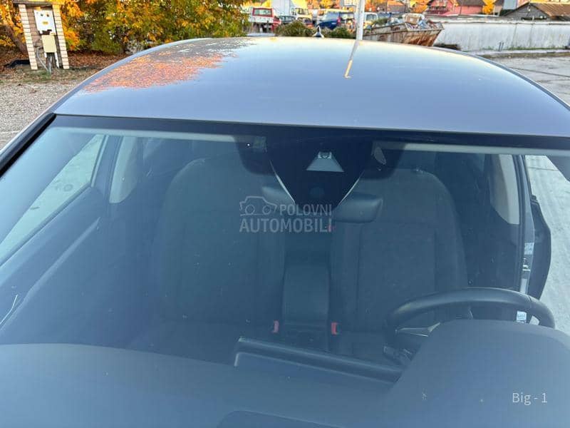 Volkswagen Golf 8 1.5 TGI DSG