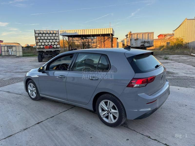 Volkswagen Golf 8 1.5 TGI DSG