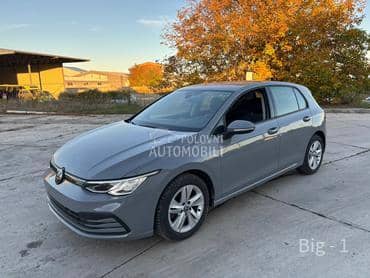 Volkswagen Golf 8 1.5 TGI DSG