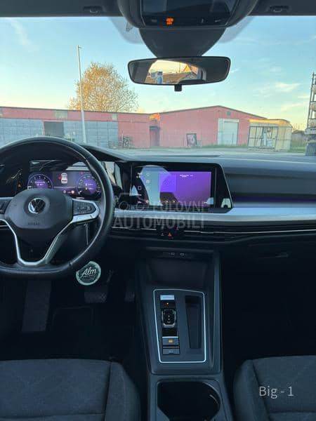 Volkswagen Golf 8 1.5 TGI DSG