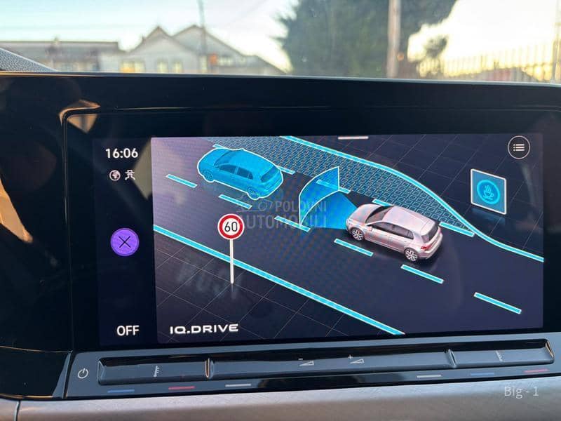 Volkswagen Golf 8 1.5 TGI DSG