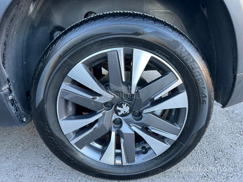 Peugeot 2008 1.2/ALLURE/NAV/130H