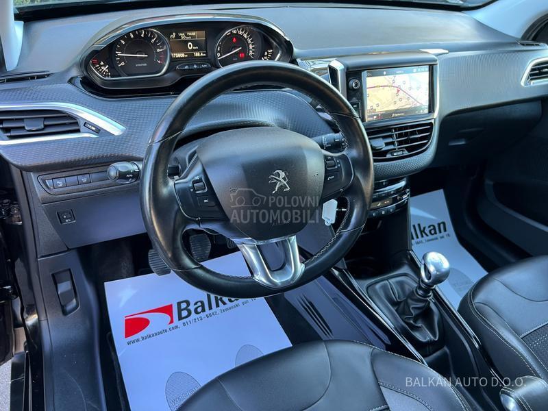 Peugeot 2008 1.2/ALLURE/NAV/130H