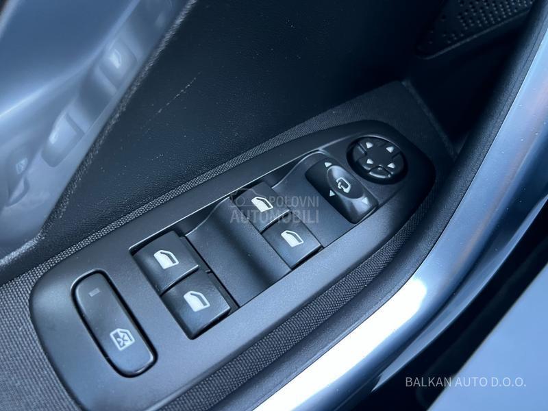Peugeot 2008 1.2/ALLURE/NAV/130H