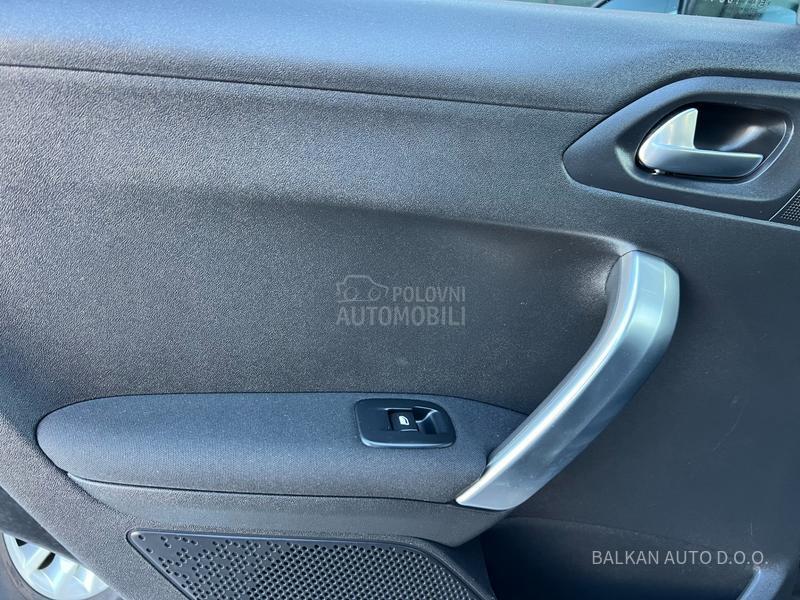 Peugeot 2008 1.2/ALLURE/NAV/130H