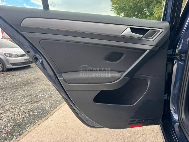 Volkswagen Golf 7 NAV