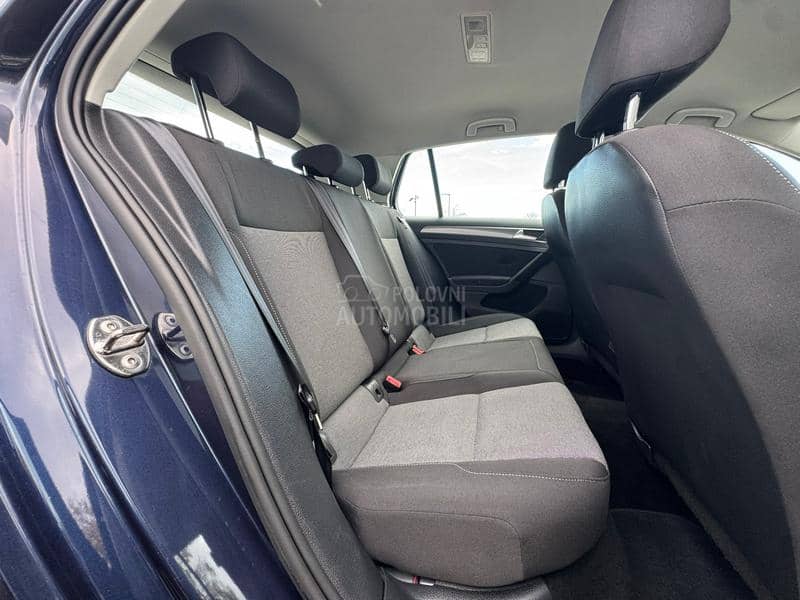 Volkswagen Golf 7 NAV