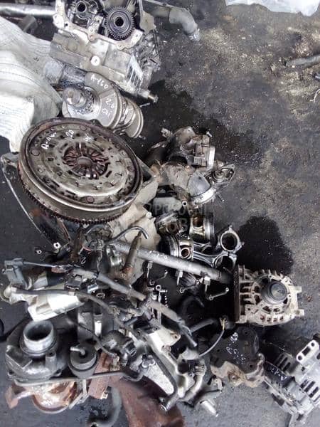 Delovi Motora 2,0cdi