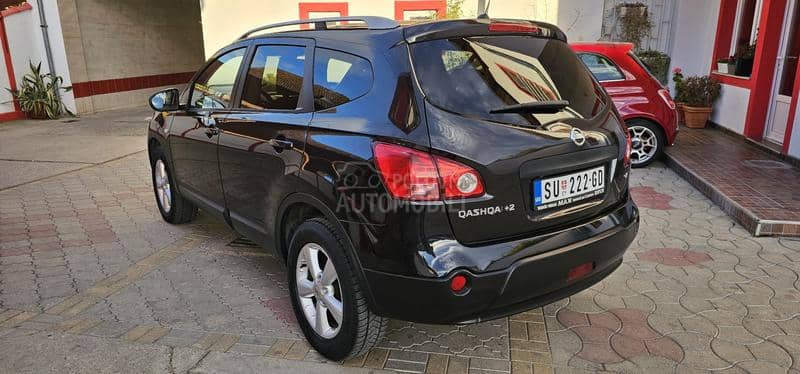 Nissan Qashqai + 2 