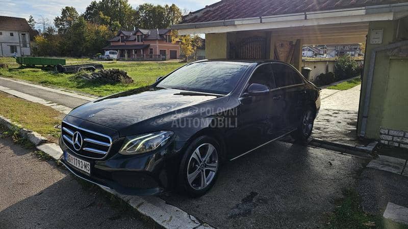 Mercedes Benz E 220 