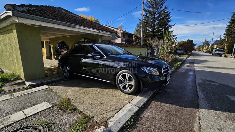 Mercedes Benz E 220 