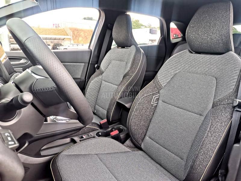 Renault Symbioz E-Tech hybrid 145 hp