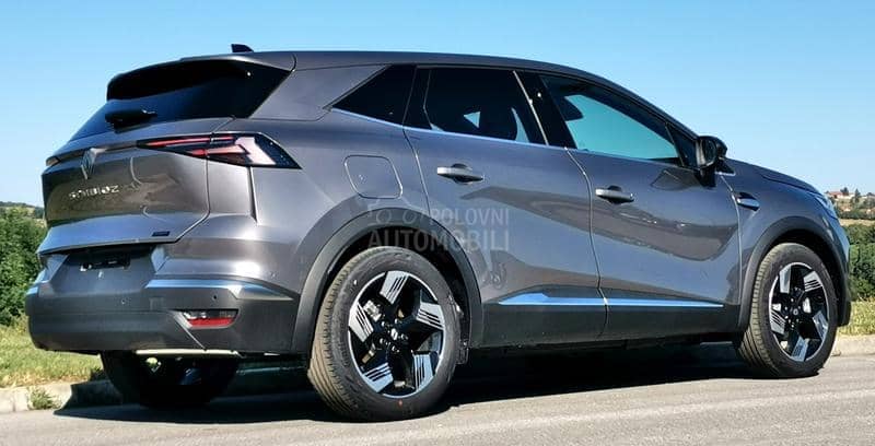 Renault Symbioz E-Tech hybrid 145 hp