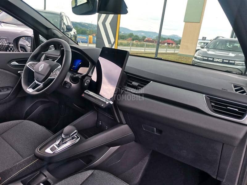 Renault Symbioz E-Tech hybrid 145 hp