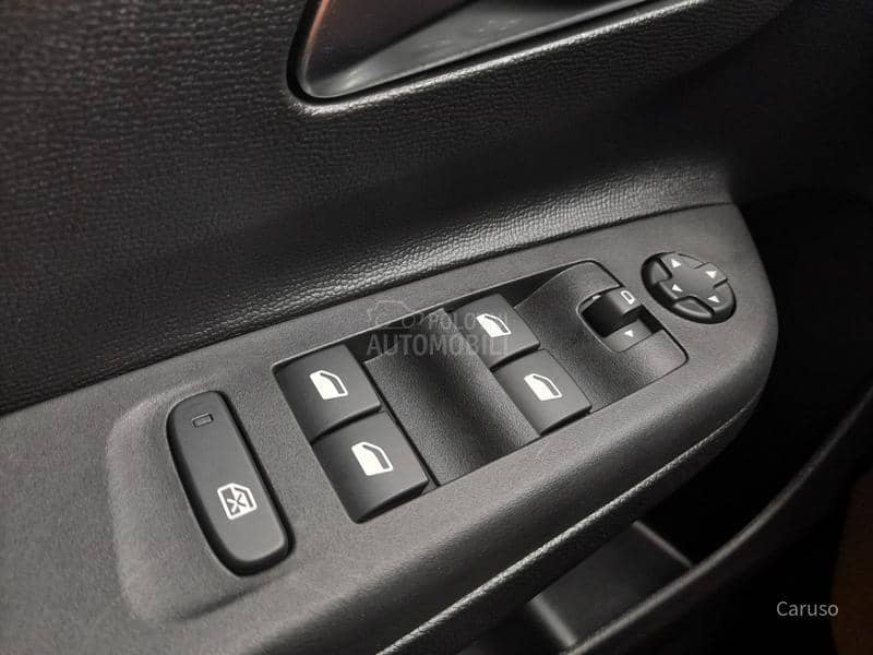 Opel Corsa F 1.2 PREMIUM EDITION