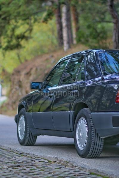 Mercedes Benz E 250 W124 250D