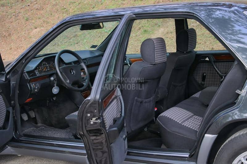 Mercedes Benz E 250 W124 250D