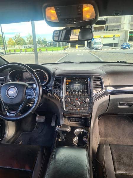 Jeep Grand Cherokee overland