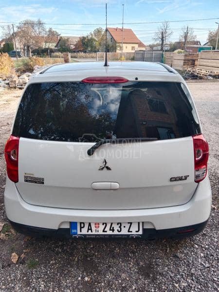 Mitsubishi Colt 