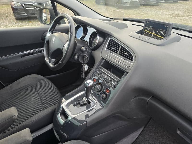 Peugeot 5008 1.6 e-hdi Allure