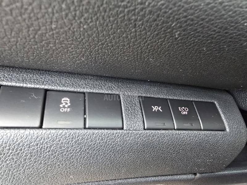 Peugeot 5008 1.6 e-hdi Allure