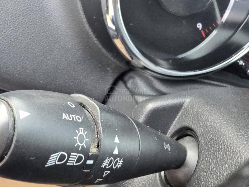 Peugeot 5008 1.6 e-hdi Allure