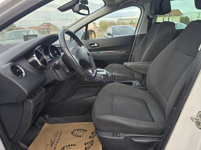 Peugeot 5008 1.6 e-hdi Allure